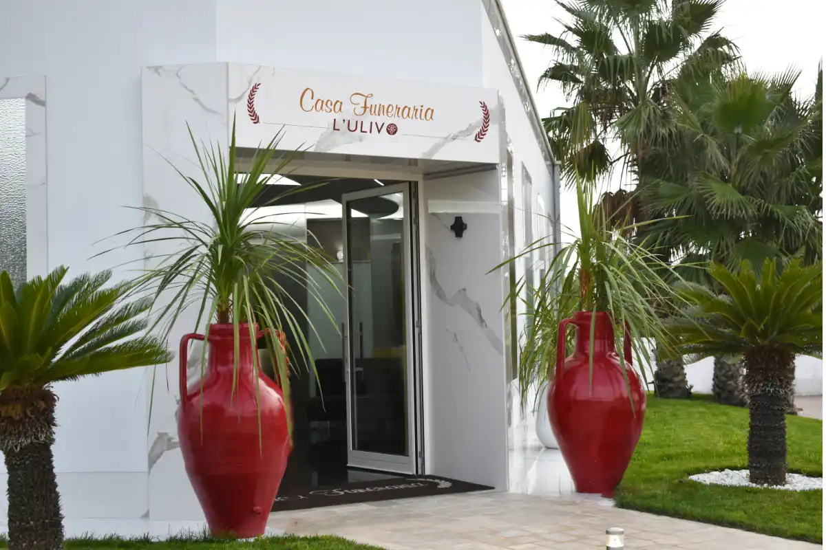 Ingresso Area accoglienza Casa Funeraria a Lizzano